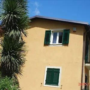 The Palm House Ferienhaus